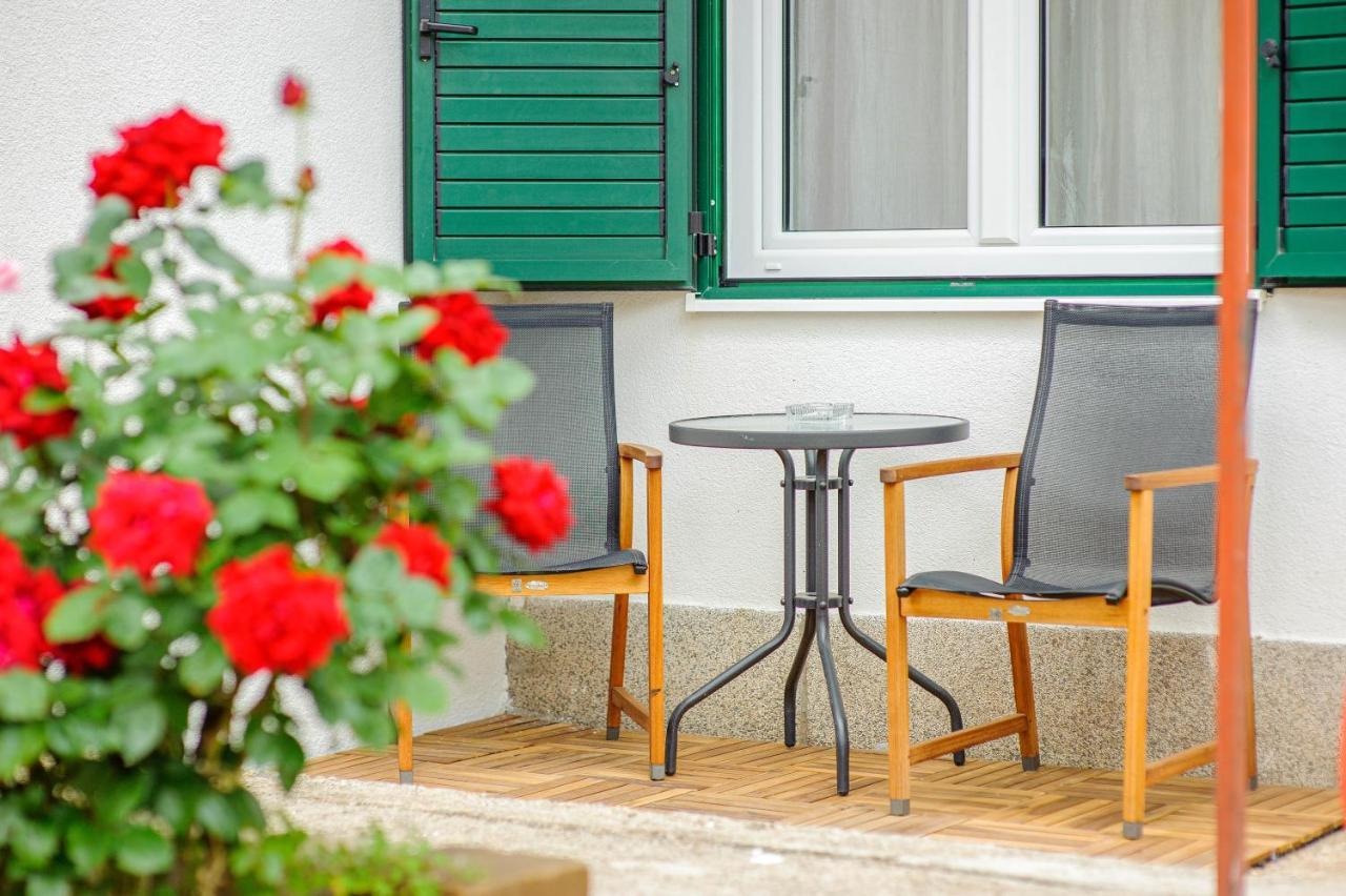 Apartman Slavko Apartment *
